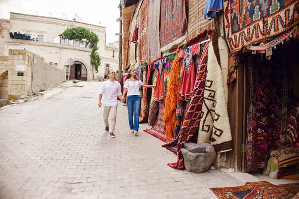 Türkiye’de Araba Yolculuğu Planlamak için Kapsamlı Bir Rehber: İpuçları ve İçgörüler